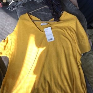 VIOLETA/ SPRING v neck/new mustard sweater/ V neck front/ back/ new nwt🌸🌸🌸